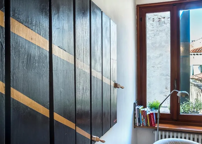 Acquarello - Like At Home In Heart Of Venice
